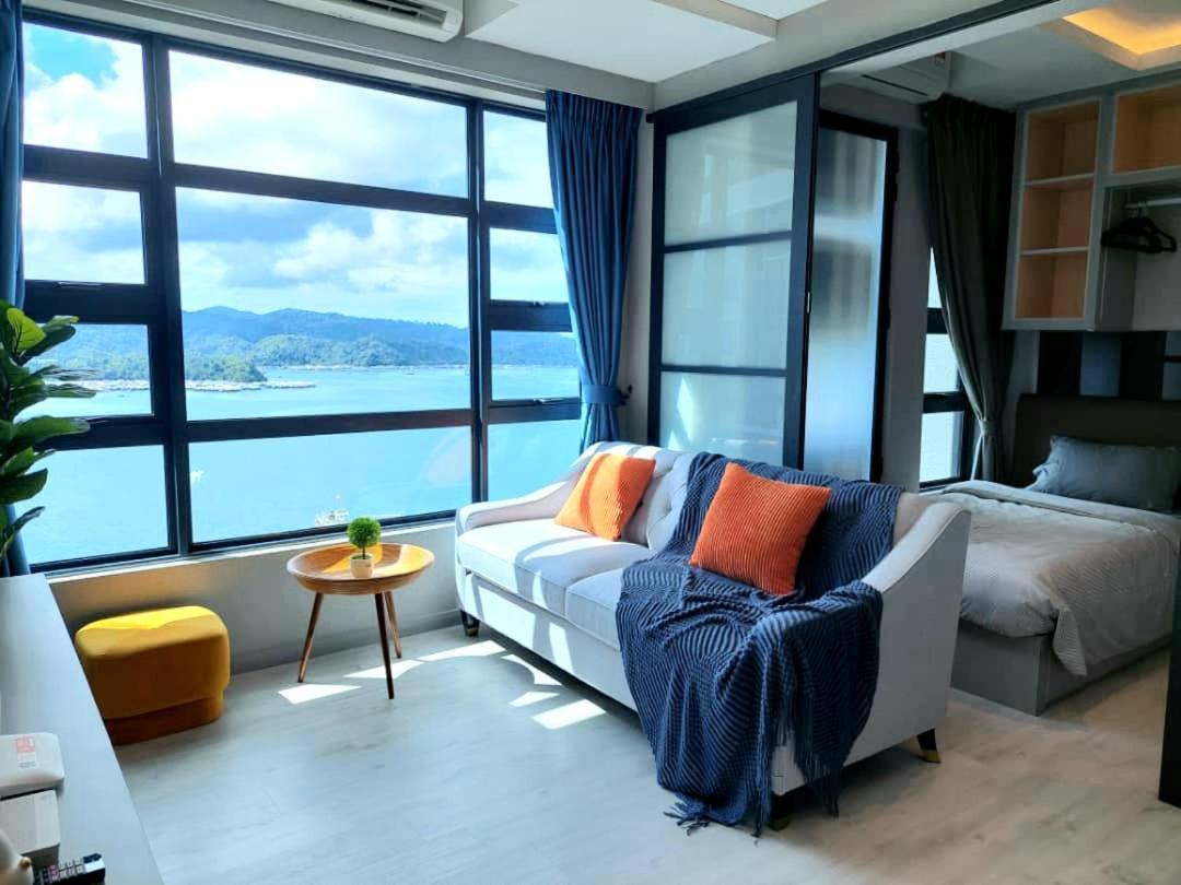 J'Stay Seaview Suite Jesselton Quay Kota Kinabalu Exteriör bild